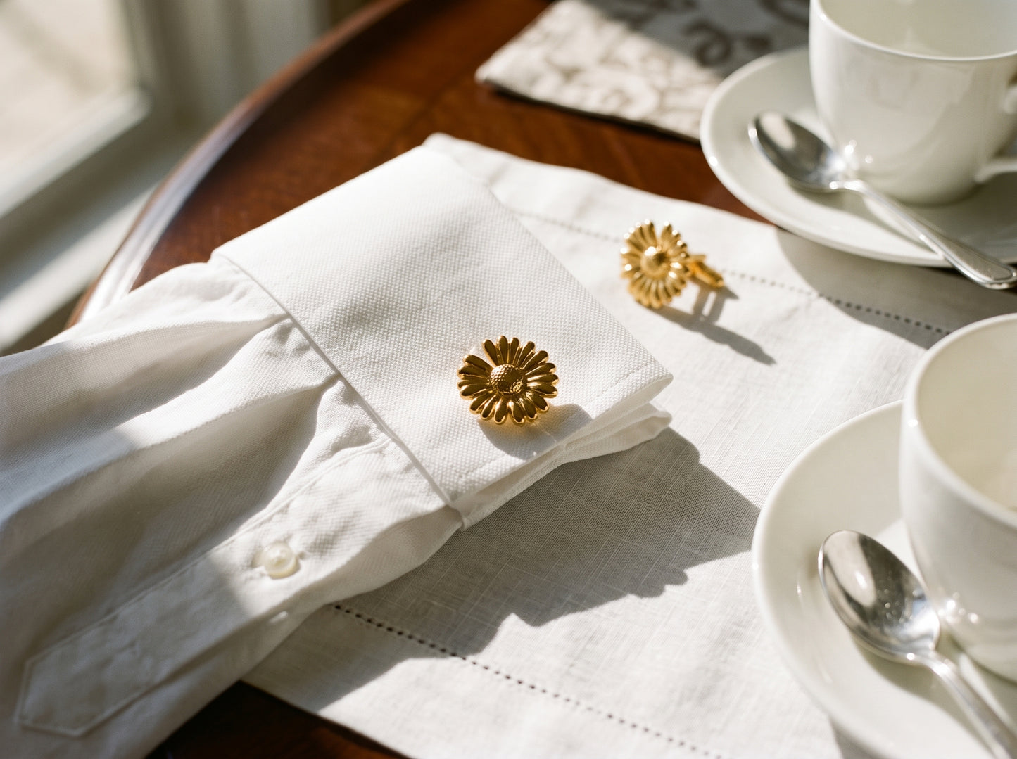 Golden sunflower cuff link