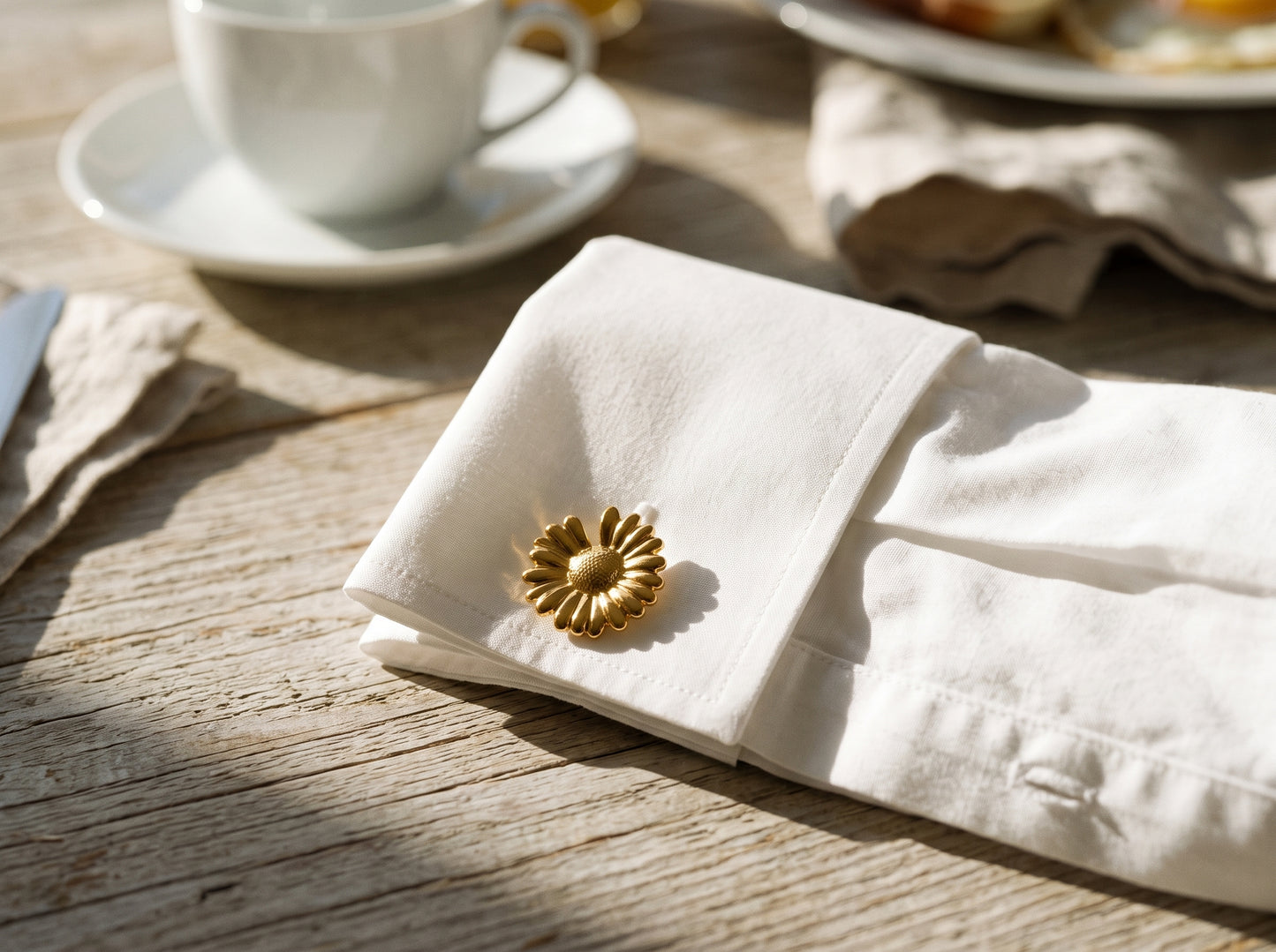 Golden sunflower cuff link
