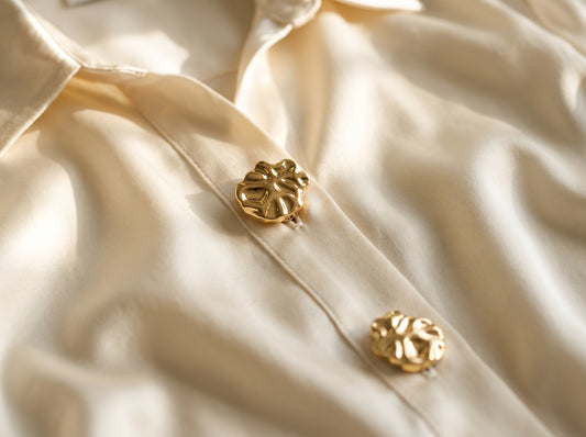 golden flat button